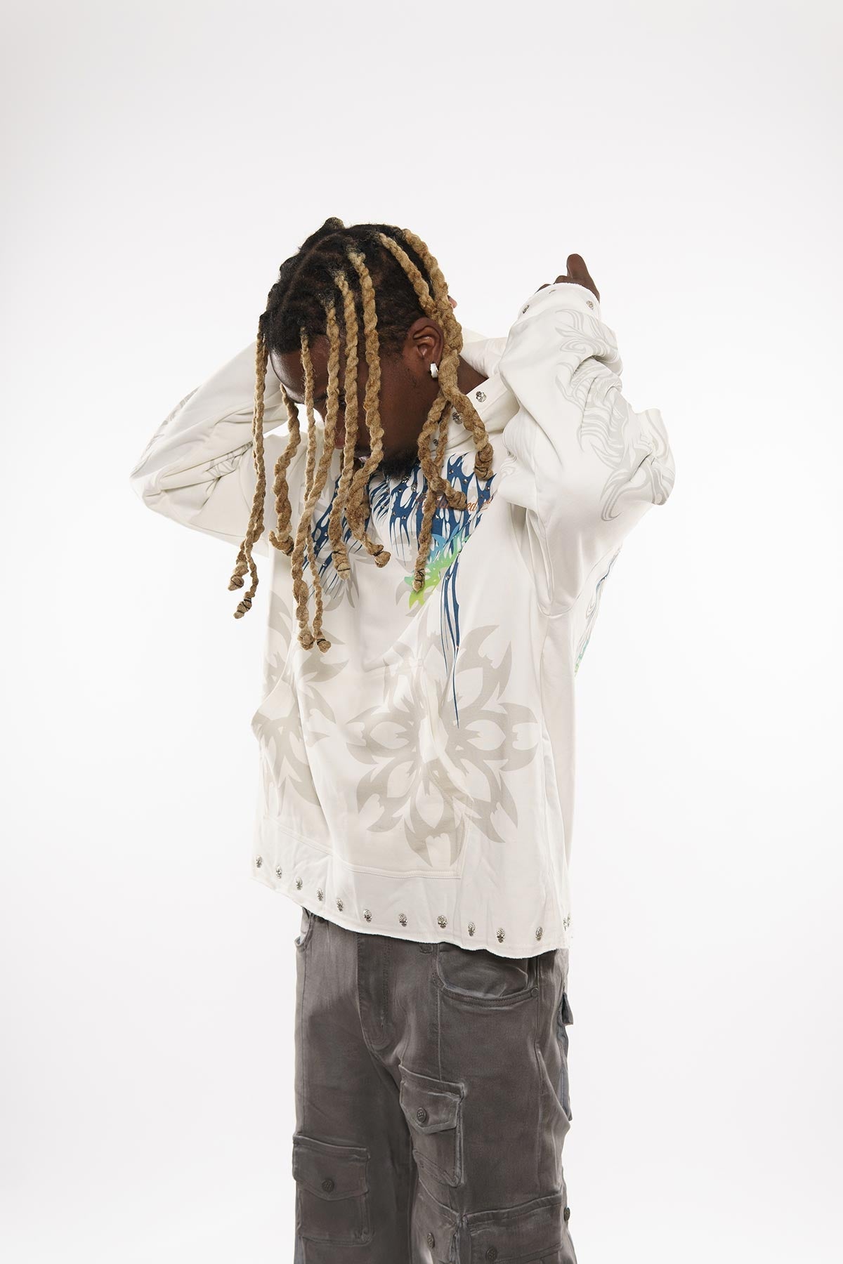 Guardian lion pull over hoodie