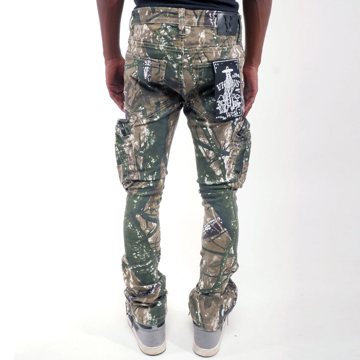Brush camo cargo denim pant w/ side zipper details