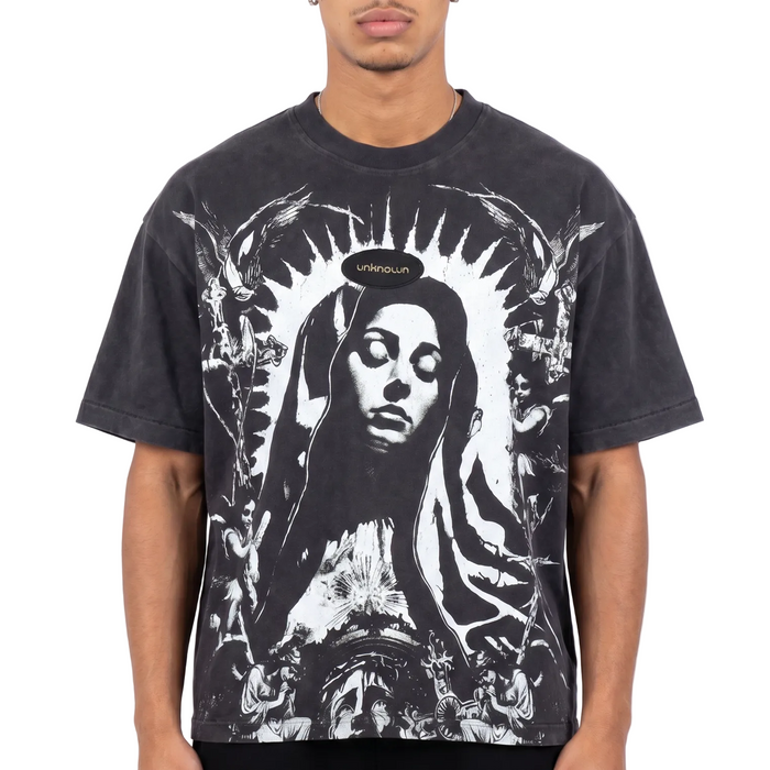 Divine madonna tee